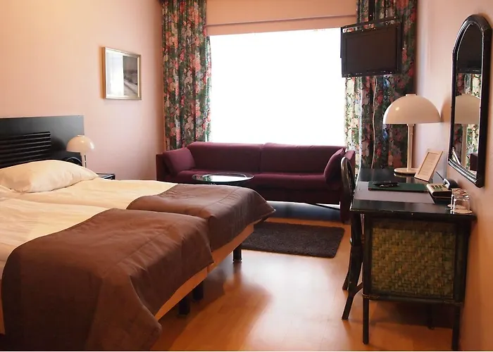 洛赫亚酒店 3* Lohja